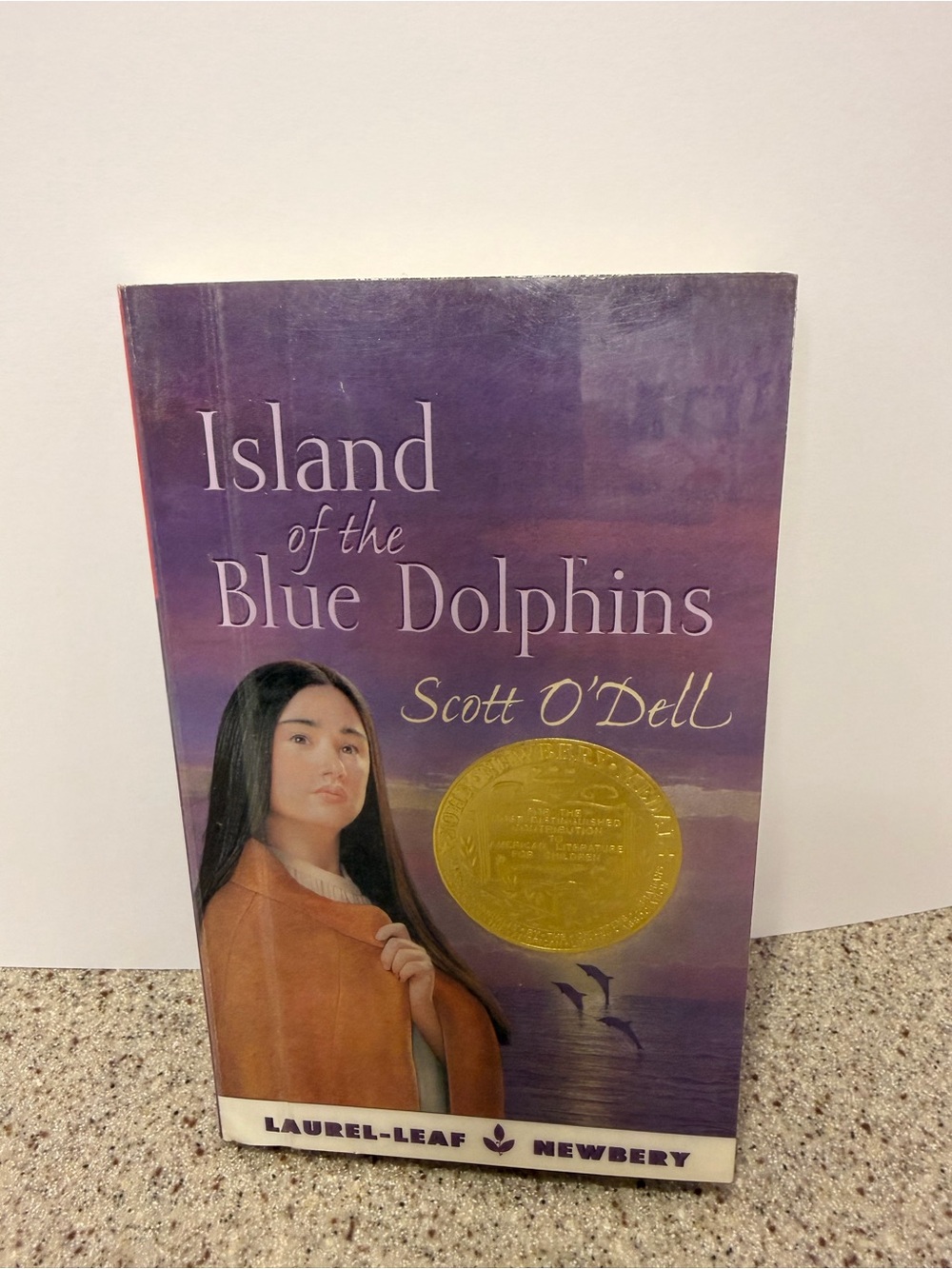 Lot of 5 Island of the Blue Dolphins Paperbacks by Scott O'Dell Newbery Medal